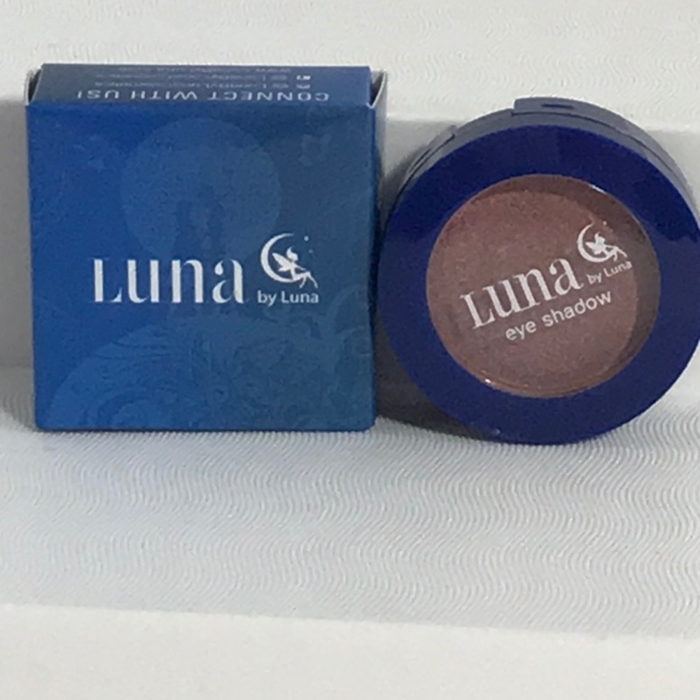 🍁 10 for $20 🍁Luna eye in Juliet